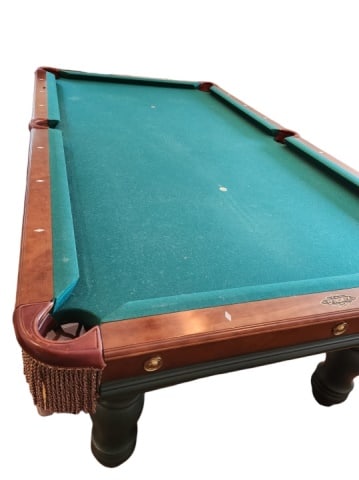 Brunswick Pool Table: Brunswick Pool Table. Please contact auction house for viewing appointments. Pick up will be on location in the Greenwich Stamford area, winning bidder will be responsible for disassembly and delivery