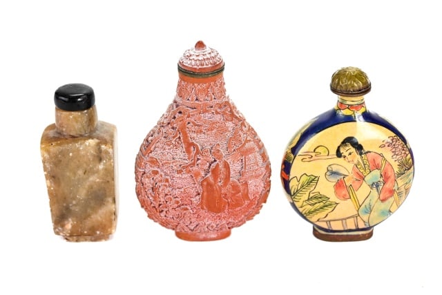 3 Antique Chinese Snuff Bottles (1 of 8)