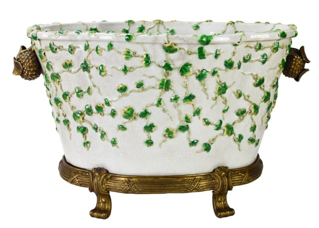 United Wilson Large Garden Cache Pot Bronze Handle (1 of 12)