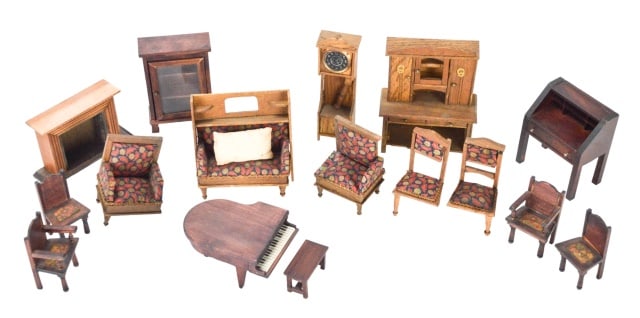 Vintage German Made Wood Doll House Furniture (1 of 7)