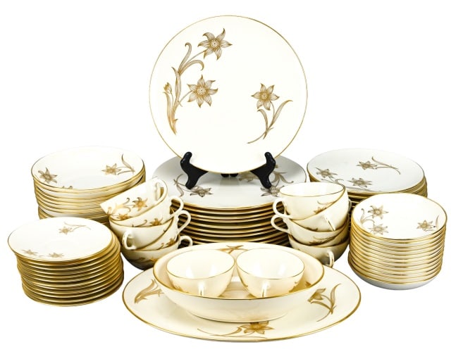 Lenox Fairfield Porcelain Dinner Service for 12 (1 of 16)