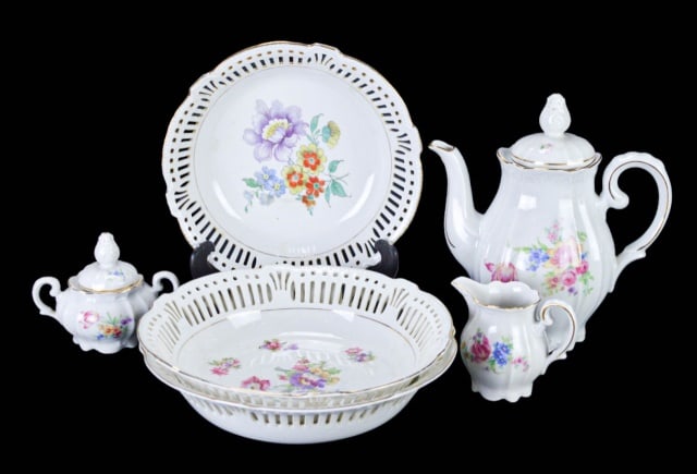 German Dresden Style Porcelain Tabletop Pieces (1 of 17)