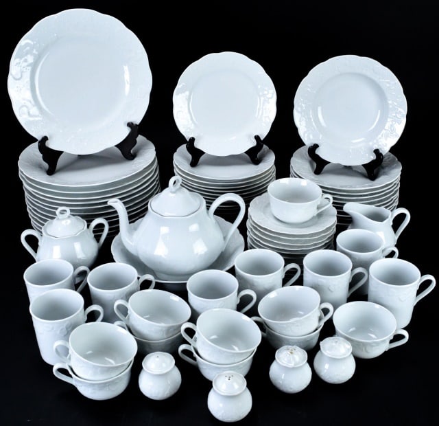 Lierre Lauvage Dansk White Dinner Service for 10 (1 of 15)
