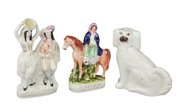 3 Antique Staffordshire Porcelain Figures Statues (1 of 15)