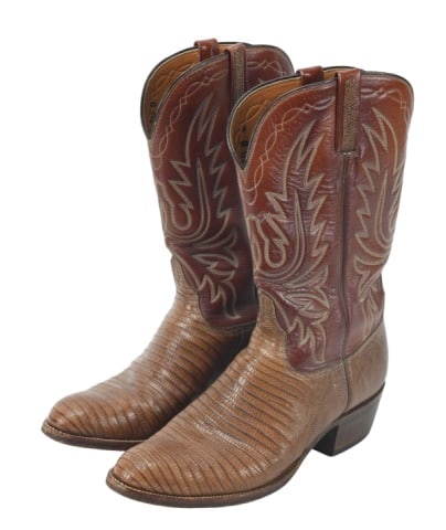 Lucchese Mens Size 10 Snake Skin and Leather Boots: Lucchese Men's Size 10 Snake Skin and Leather Cowboy Boots in Camel Tone. Approximately 12 inches x 10 inches.