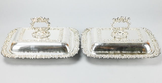 2 Sheffield Plate Covered Vegetable Serving Plates (1 of 12)