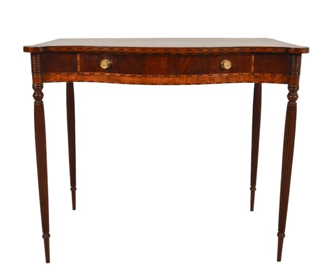 American Federal Carved Mahogany Dressing Table (1 of 10)