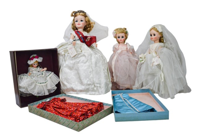 4 Vintage Madame Alexander Dolls & Accessories (1 of 20)