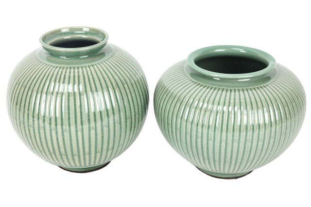 2 Koryo Pottery Bamboo Stripe Porcelain Vases (1 of 11)