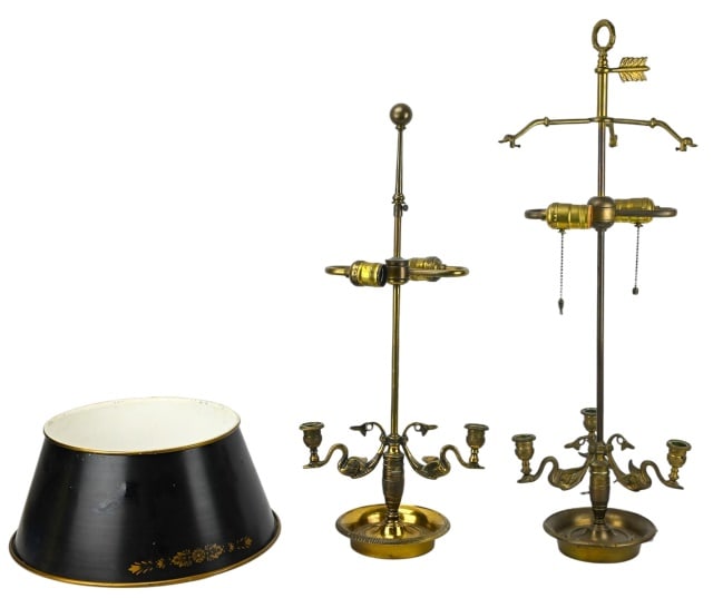 Vintage Brass Bouillotte Style Table Lamp & Shade (1 of 13)