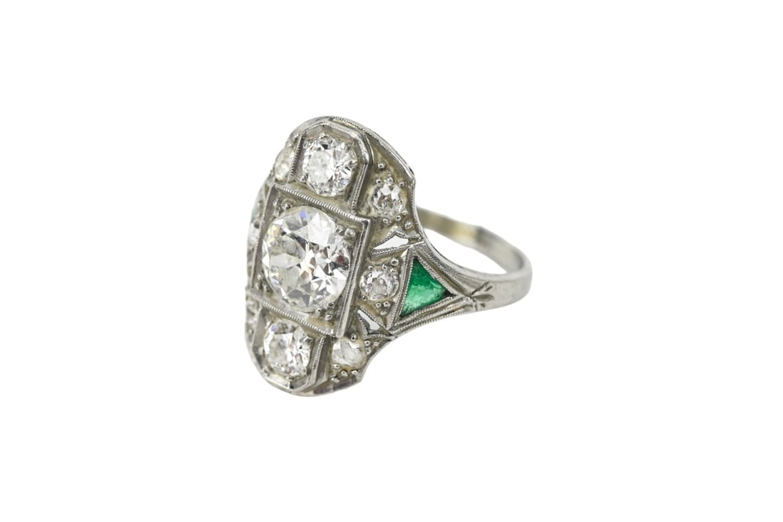 Edwardian Platinum & 1.75C Diamond Sapphire Ring (1 of 7)