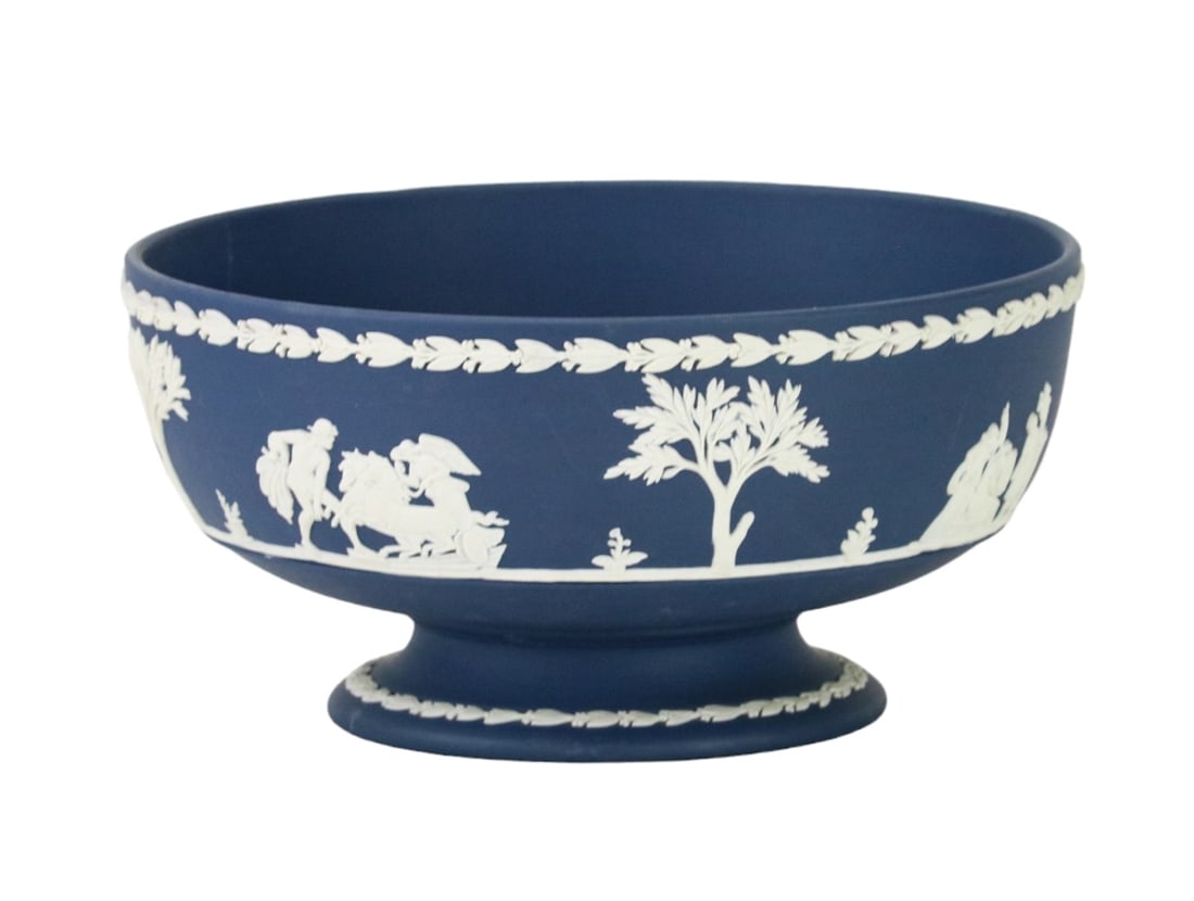 Wedgwood Neoclassical Jasperware Footed Bowl: Wedgwood Neoclassical Navy Blue Jasperware Footed Bowl.Measures 4 inches x 8.5 inches diameter