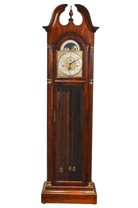 Vintage Howard Miller Clock Co. Grandfather Clock (1 of 16)