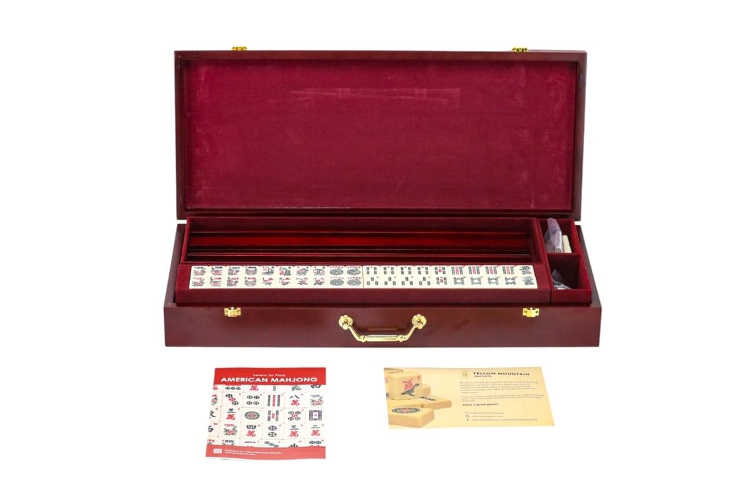 Yellow Mountain Imports New Mahjong Set in Case (1 of 7)