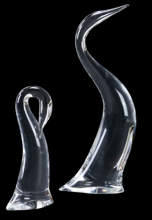 Steuben Glass Pair of Crystal Swans (1 of 11)