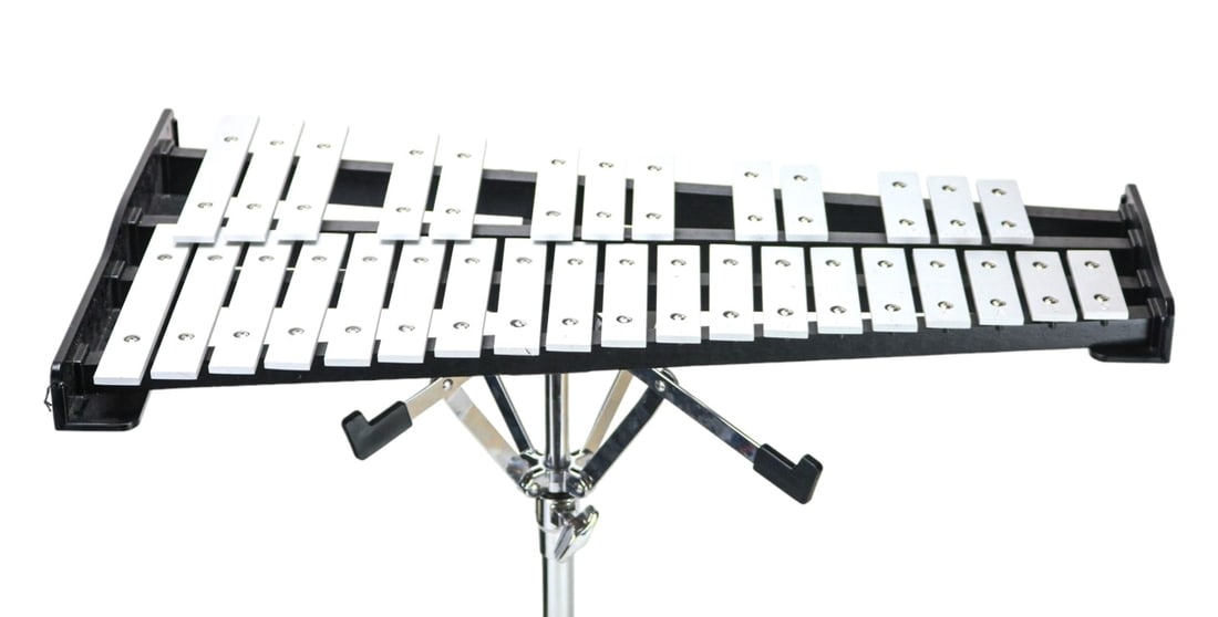 Pearl Xylophone in Case Serial #19270378 w Stand (1 of 14)