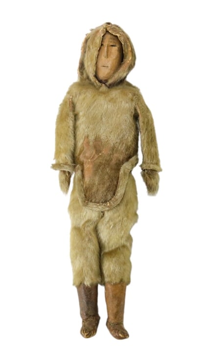 Antique Alaskan Inuit Hand Made Fur & Leather Doll (1 of 10)