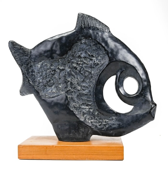 Abstract Bronze Fish Statue on Stand (1 of 9)
