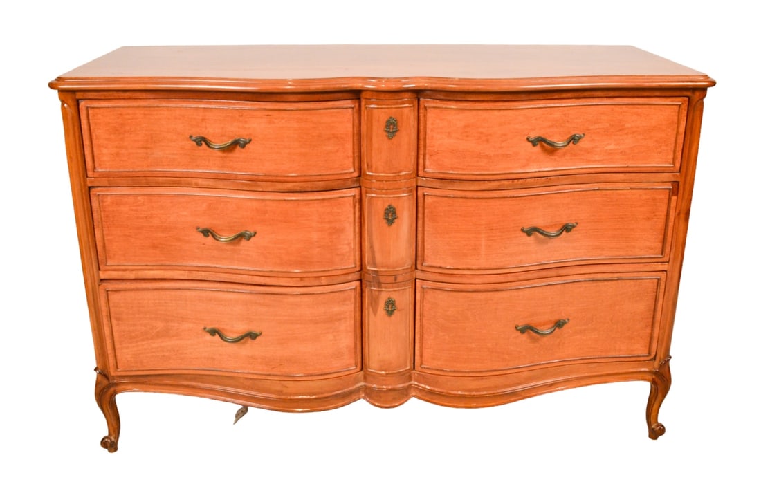 Drexel Country French Provincial Double Dresser (1 of 8)