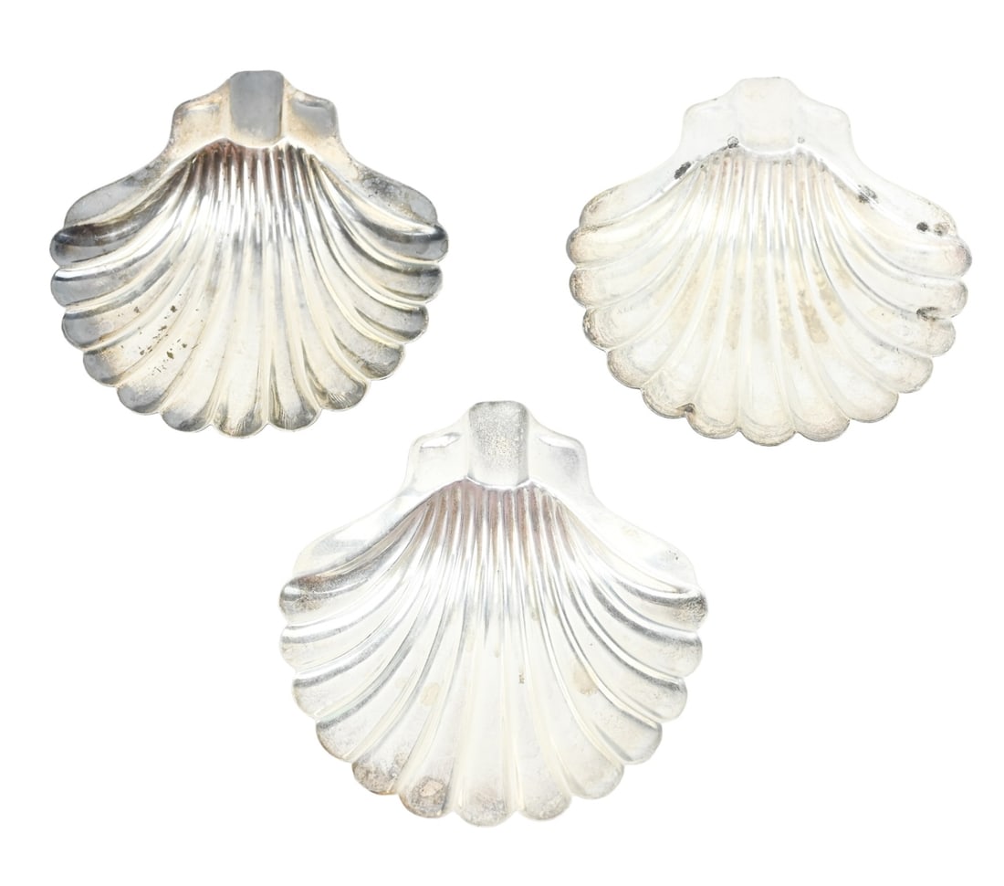 3 Napier Sterling Silver Scallop Shell Ashtrays (1 of 9)