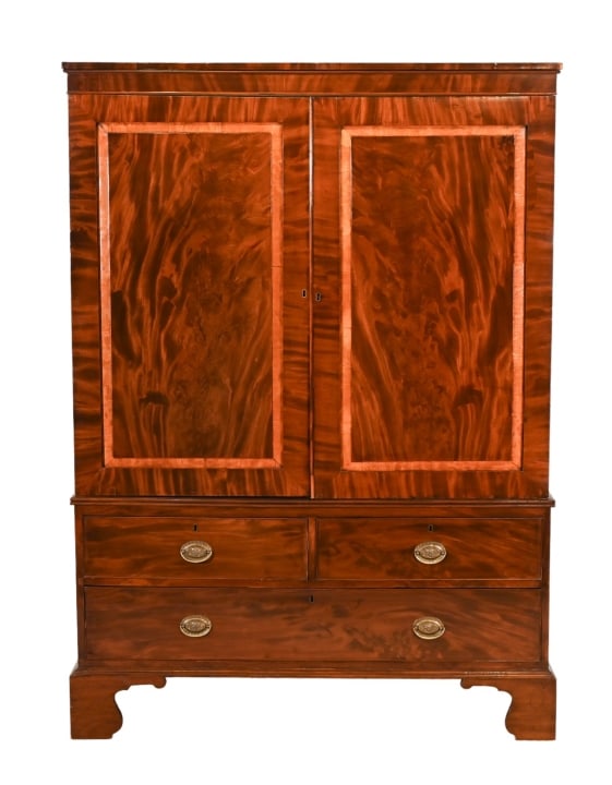 Antique Early 19th C Georgian Mahogany Linen Press (1 of 19)