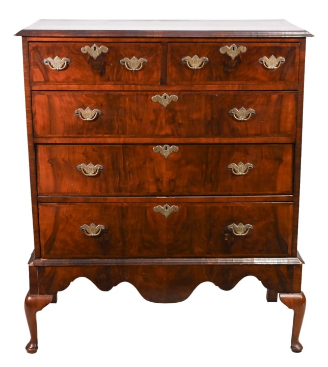 Antique George II Carved Inlaid Chest on Stand (1 of 17)