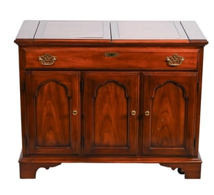 Vintage Statton Oldtowne Cherry Flip Top Server