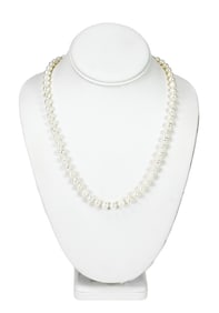 20 Inch Strand Cultured Pearls w 14K Gold Clasp