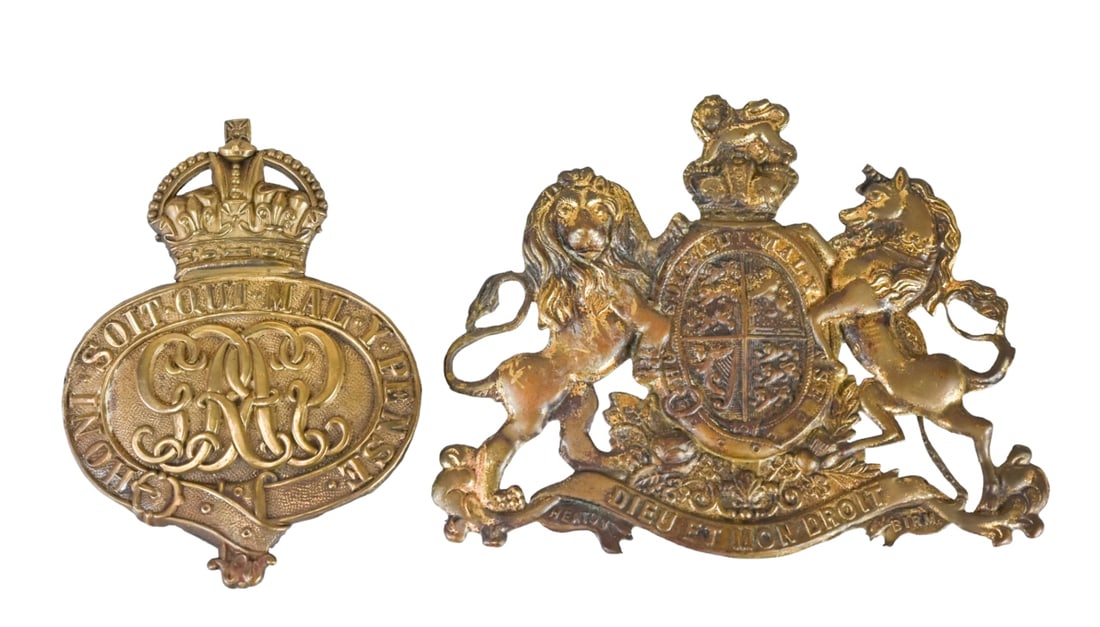 Antique United Kingdom Coat of Arms Helmut Plate: Antique United Kingdom Coat of Arms Helmut Plate and Army Guard Patch Badge. Larger measures 5 inches x 4 inches.