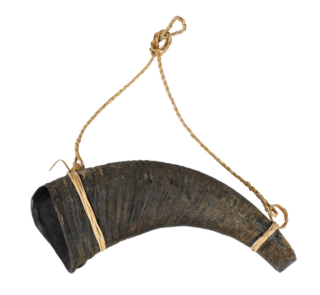 Art Nouveau Style Lamp Base Victorian Style Shade (1 of 7)