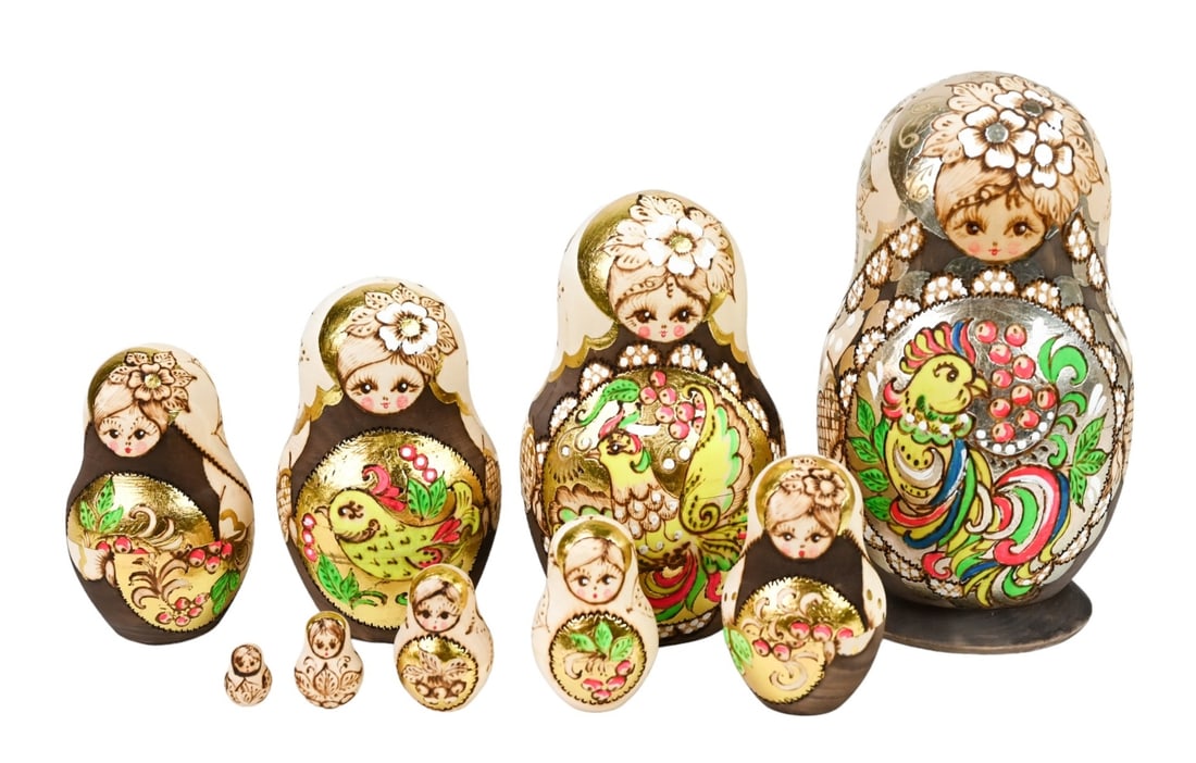 Hand Carved & Painted Russian Nesting Doll Set (1 of 8)