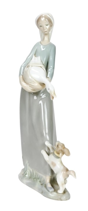 Lladro Porcelain Figure Girl w Goose & Dog 4866 (1 of 8)