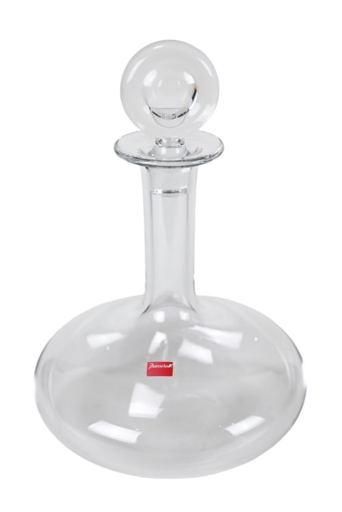 Baccarat France Crystal Wine Decanter: Baccarat France Crystal Wine Decanter. Measures 11 inches x 8 inches.