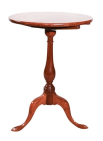 Queen Anne Style Carved Round Dish Top Tea Table