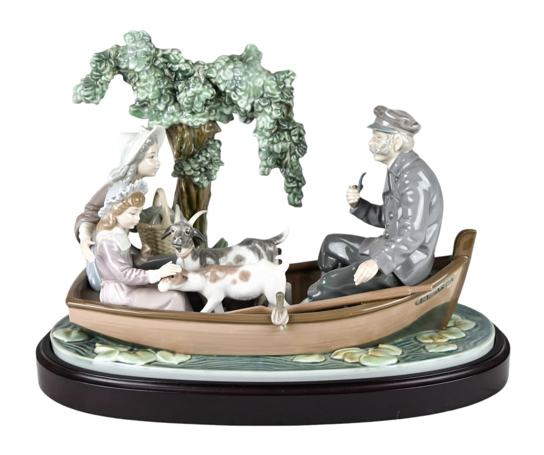 Large Lladro Porcelain Statue On the Lake w Base (1 of 10)