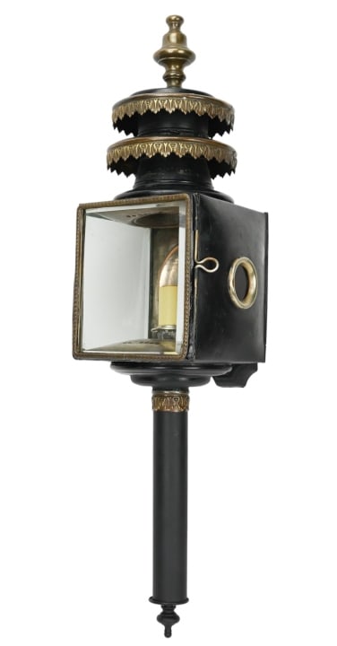 Antique Regency Tole Carriage Lantern Refurbished (1 of 15)