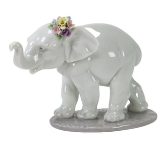 Lladro "Lucky Strolling Elephant" Figurine