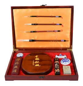 Chinese Painting Tools & Brushes in Display Box