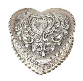 Vintage 1956 Sterling Silver Heart Reposse Box