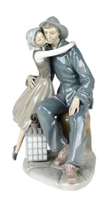 Lladro Porcelain 13 Inch Figurine The Kiss