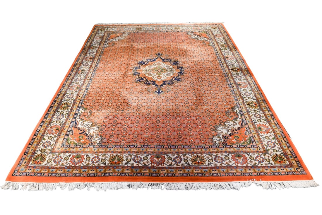 Traditional Oriental Hand Made Wool and Silk Rug (1 of 10)