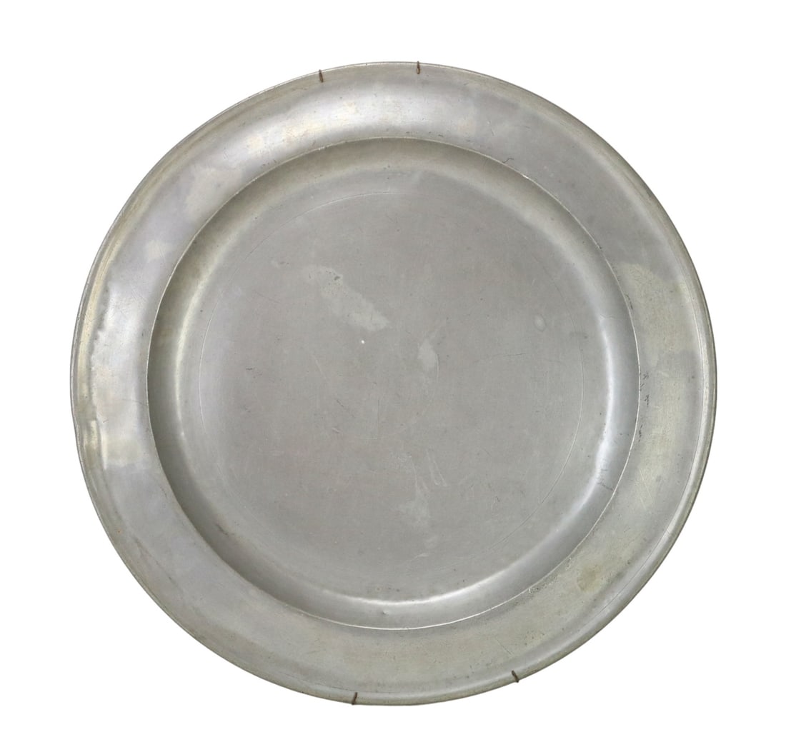 18th C Georgian English Pewter Charger w Marks (1 of 8)