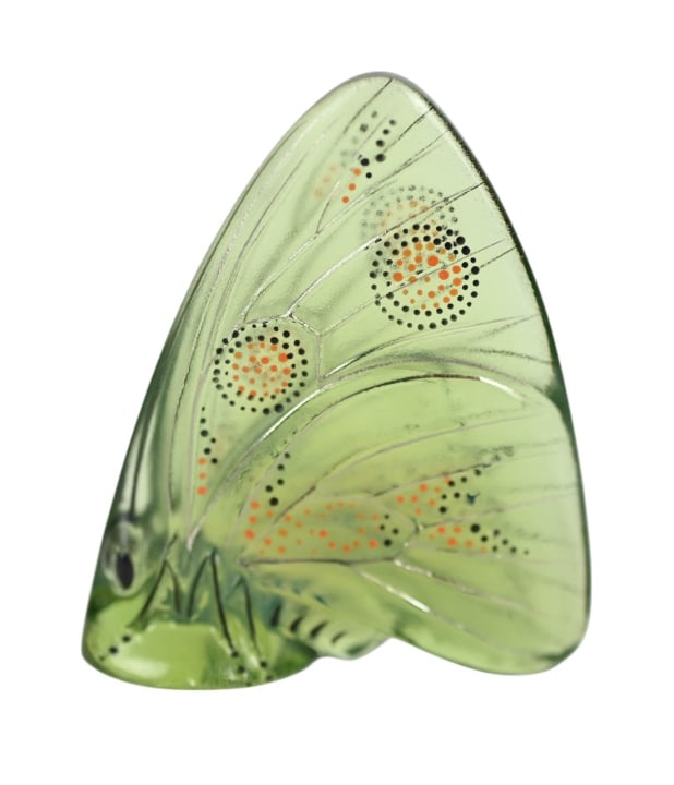 Lalique France Papillion Green Art Glass Butterfly: Lalique France Papillion Green Art Glass Butterfly.Measures 2.25 inches x 1.75 inches.