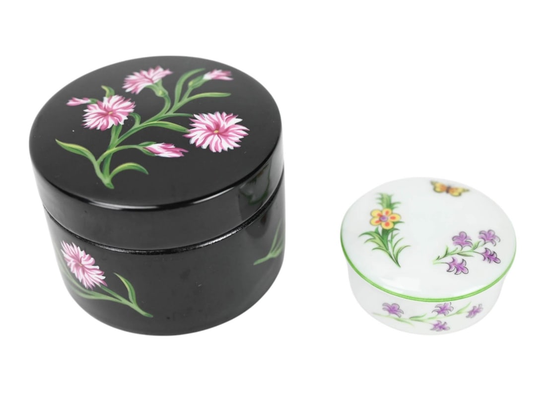 2 Tiffany Porcelain Hand Painted Trinket Boxes (1 of 8)