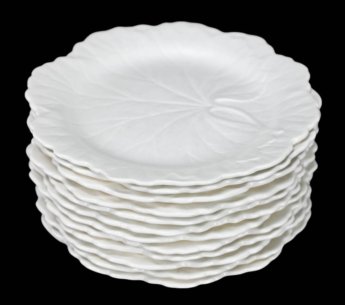 Set of 12 Wedgwood Ivory Cabbage Leaf Salad Plates (1 of 7)