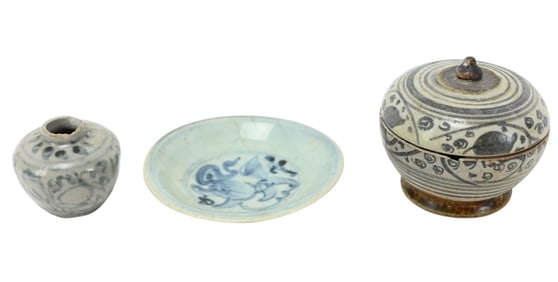 3 Chinese Ming Stoneware Blue and White Vessels