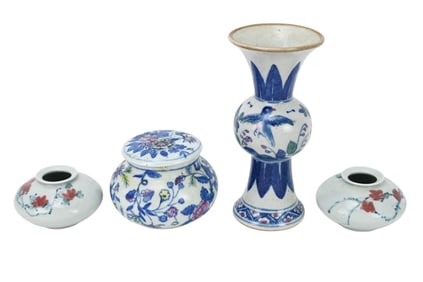 4 Chinese Blue White Pink Porcelain Tabletop Items