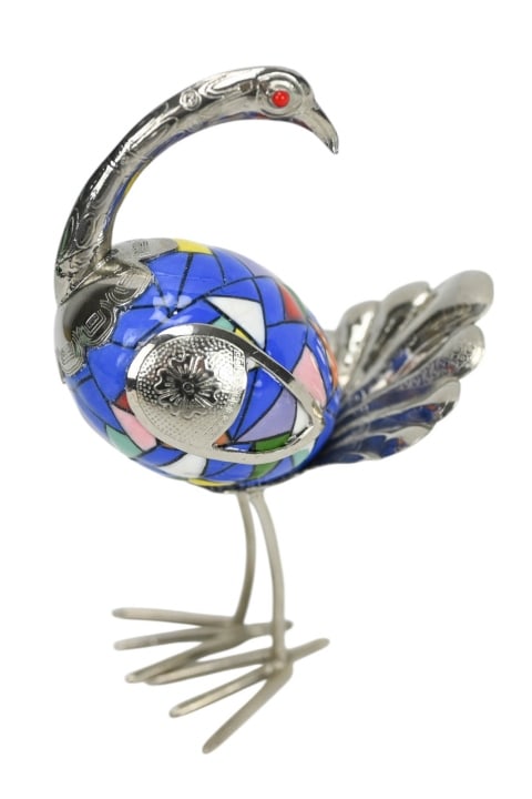 Joaquin Taller Tinta Ecuador Enamel & Metal Bird: Joaquin Taller Tinta Ecuador Enamel & Metal Peacock Statue. The statue is unsigned, marked Equator. Measures 5 inches x 3 inches.