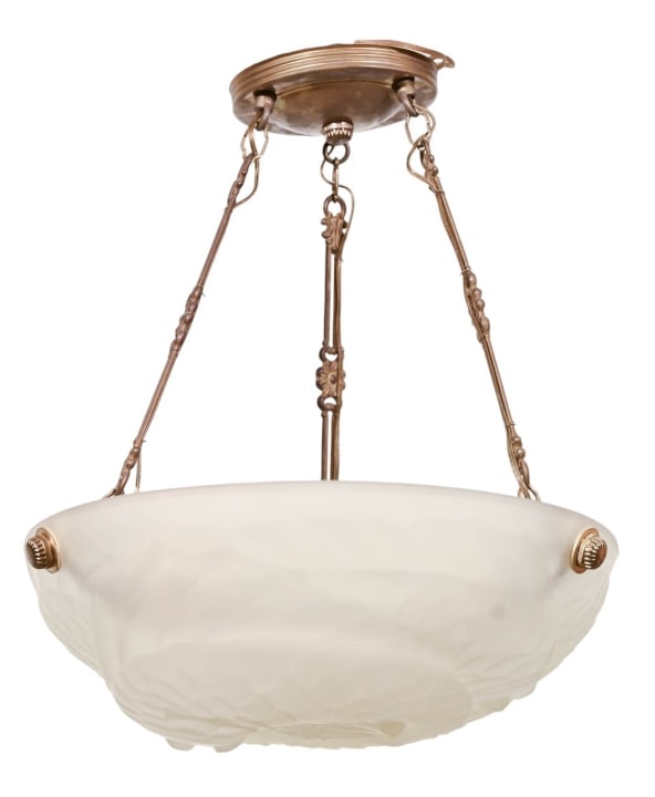 French Art Deco Poisson Chandelier by Verlis: French Art Deco Poisson Chandelier by Verlis. Piece is unsigned. Measures 15 inches x 13 inches diameter.