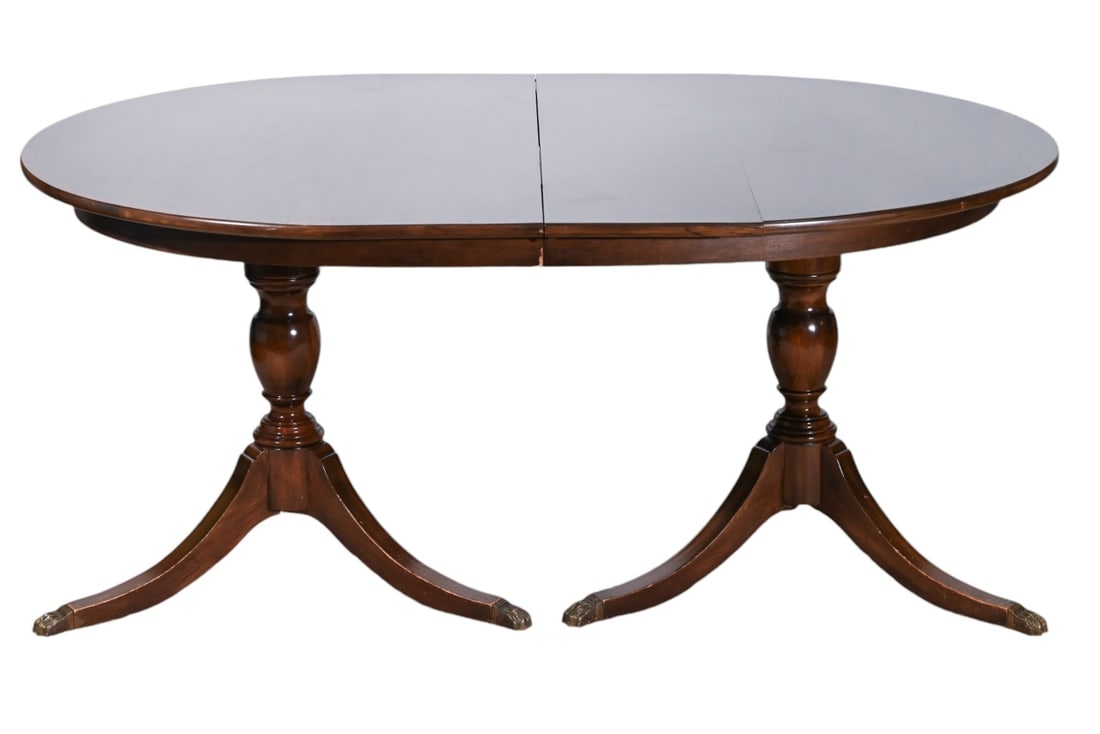 Henkel Harris Solid Mahogany Dining Room Table (1 of 12)